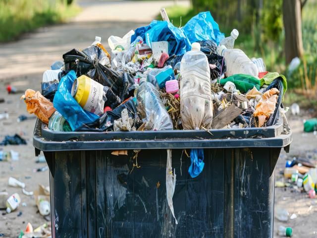 images/commercial-waste/slider/commercial-waste-removal (5)-kireth-ai.jpeg